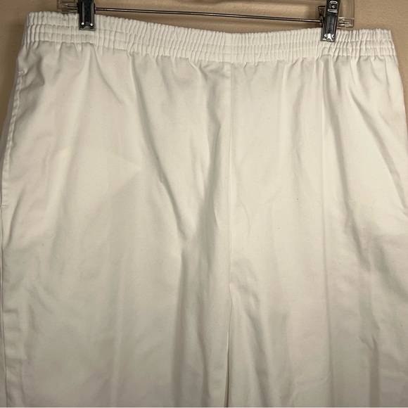 VINTAGE STUDIO WORKS WHITE BLACK EMBROIDERED CAPRI PANTS PULL ON - Picture 3 of 10